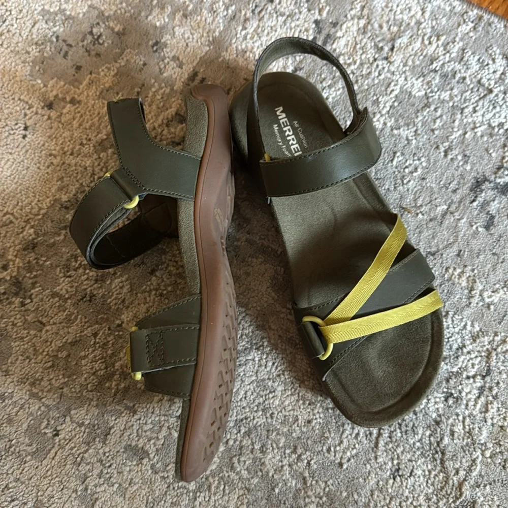 Merrell sandals - Picture 2 of 4